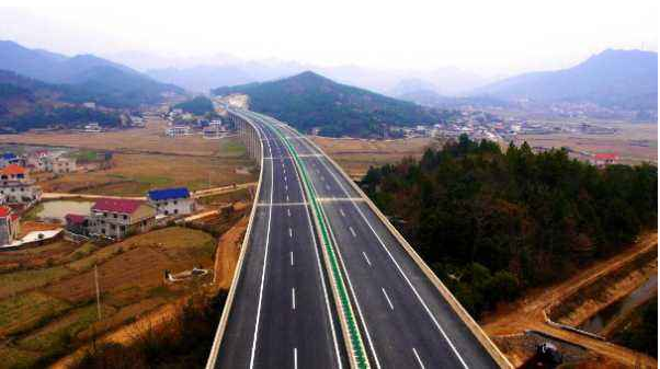 湖南长沙至韶山高速公路